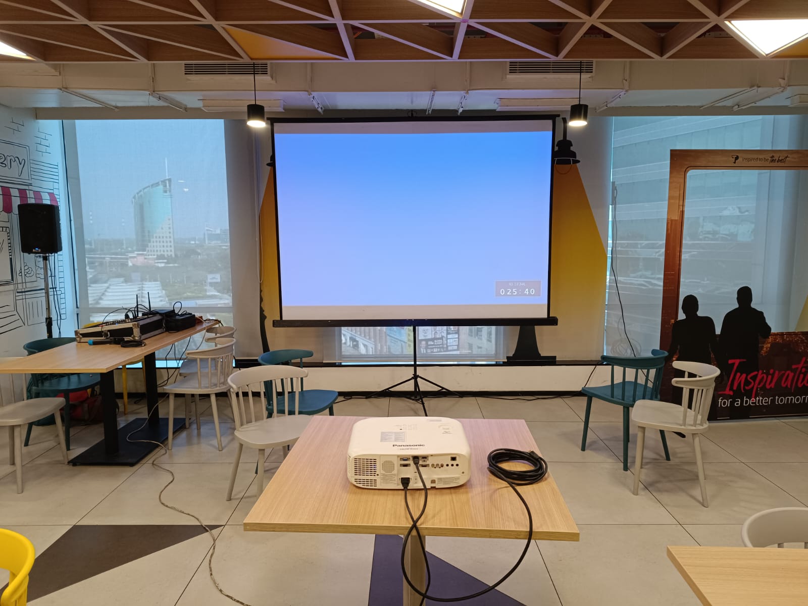 Projectors Hub